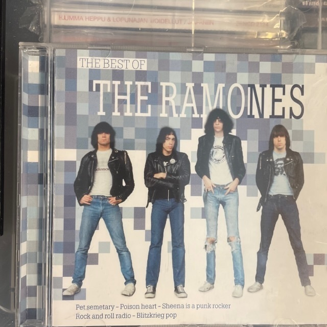 THE RAMONES - The Best Of The Ramones cd
