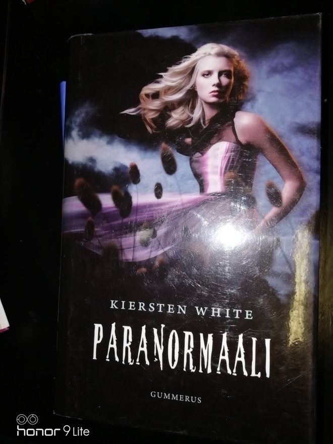 Kiersten White Paranormaali ja loputtomasti