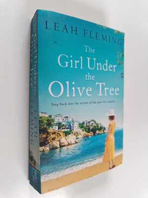 Leah Fleming : The girl under the olive tree