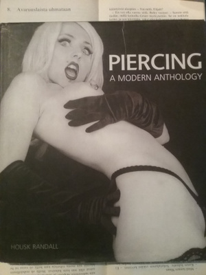 Housk Randall - Piercing: A Modern Anthology