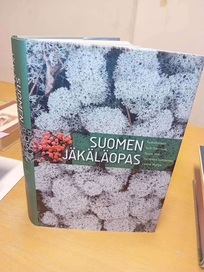 Stenroos (toim.)  : Suomen jäkäläopas ( SIS POSTIKULU )