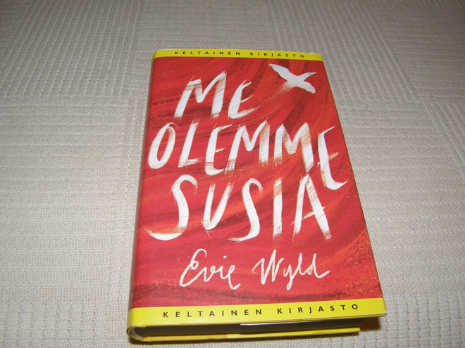 Evie Wyld Me olemme susia -sid