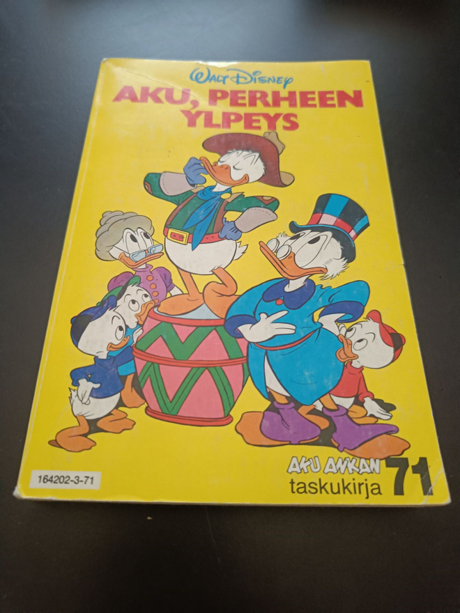 Aku Ankan taskukirja 71 ensimmäinen painos