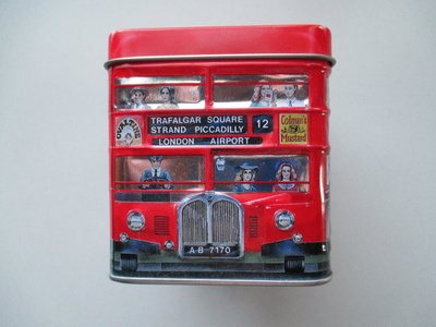 Säästölipas Bussi Churchill's CONFECTIONERYLondon Transport
