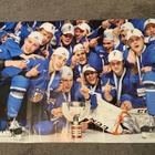 Leijonat U20 2014 maailmanmestarit ja Jofa tarra - pikkukuva 1