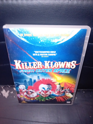 DVD Killer Klowns from Outer Space ( SIS POSTIKULU )