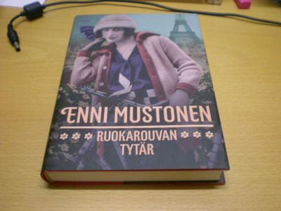 Enni Mustonen: Ruokarouvan tytär