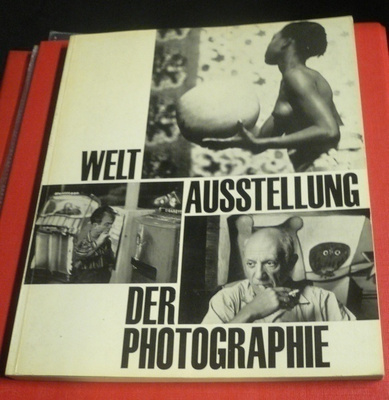 Weltausstellung der Fotographie suom. kielinen liite
