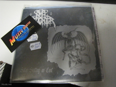 NUNSLAUGHER / KRIEG 7'' SPLIT SAKSA '04 UUSI
