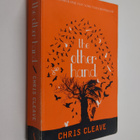 Chris Cleave : The other hand - pikkukuva 1