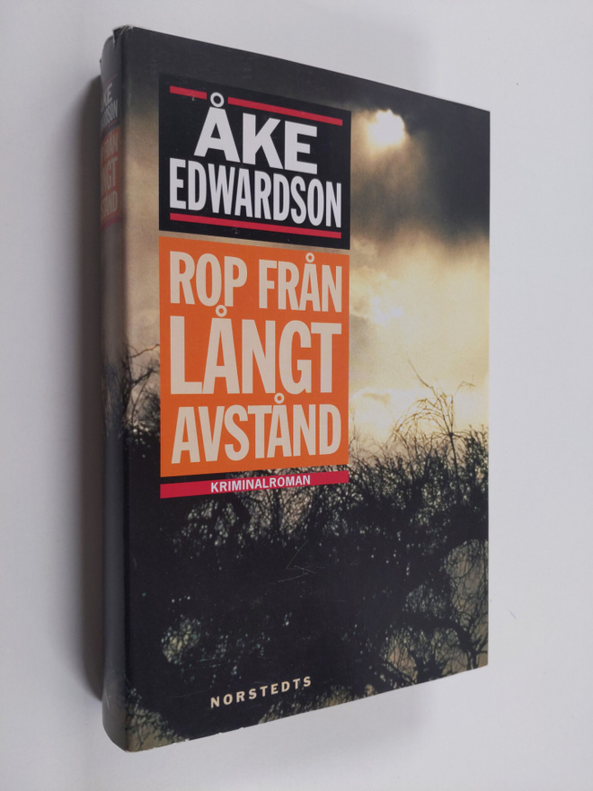Åke Edwardson : Rop från Långt Avstånd