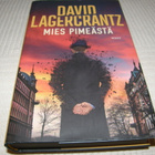 David Lagercrantz Mies pimeästä -sid - pikkukuva 1