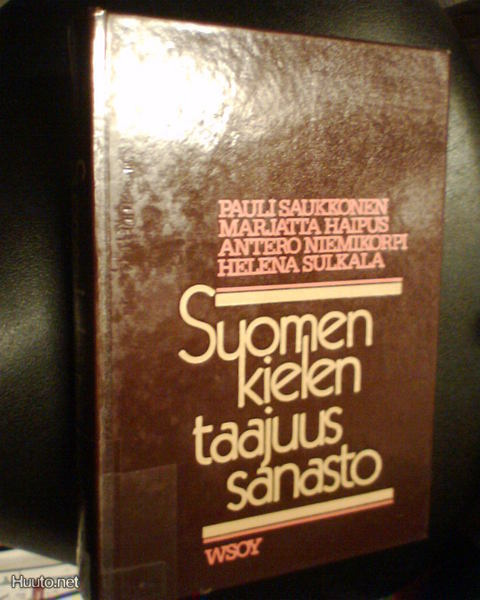 SUOMEN KIELEN TAAJUUSSANASTO ( 1 p. 1979 ) Sis.pk:t