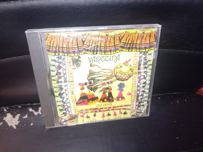 CD Värttinä  : Aitara ( SIS POSTIKULU ) SIGNED