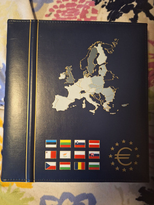 Eurorahakansio 2 täydellistä maata. Lue kuvaus.