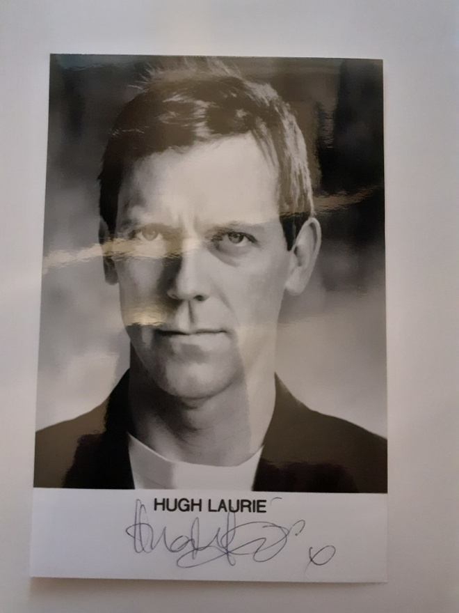 HUGH LAURIE  NIMMARI SIGNATURE- HEAD HUNTER STORE.