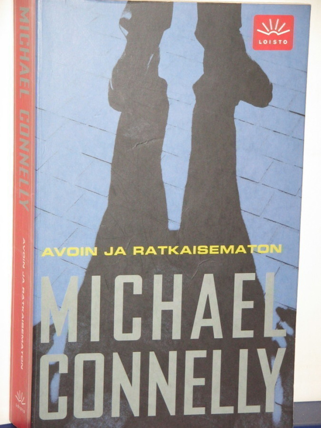 Michael Connelly : AVOIN JA RATKAISEMATON