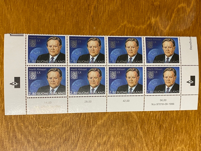 PRESIDENTTI MARTTI AHTISAARI 60 VUOTTA 8- RYHMÄ**
