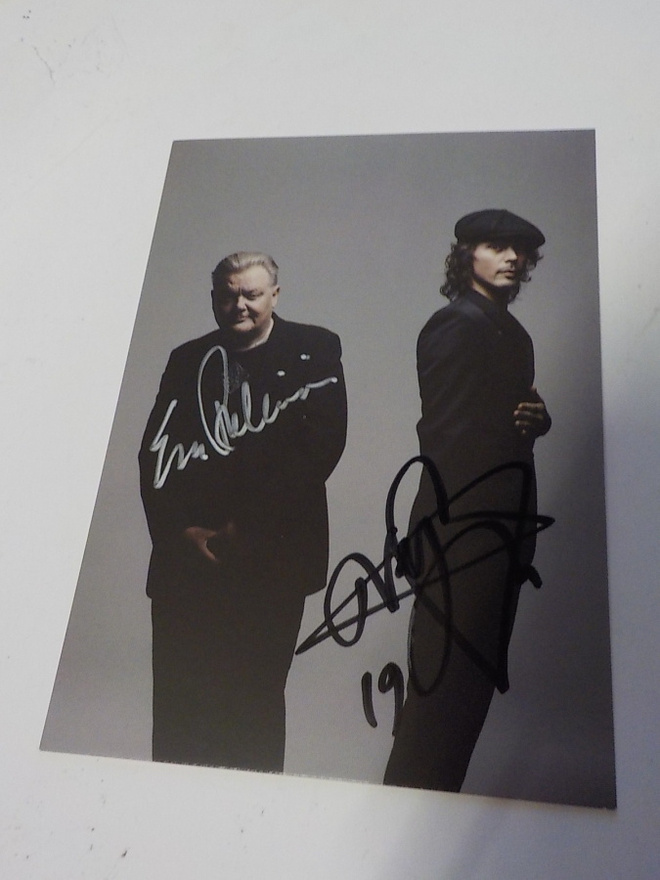 VILLE VALO & AGENTS PROMOKORTTI KAHDELLA NIMMARILLA (+)