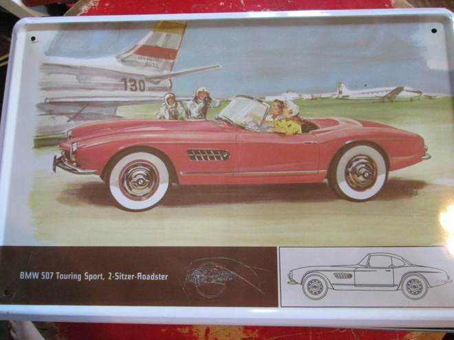 Peltikyltti BMW 507 Touring Sport ja lentokoneet