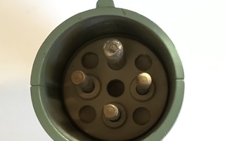 Pistotulppa 4x16A, uusi