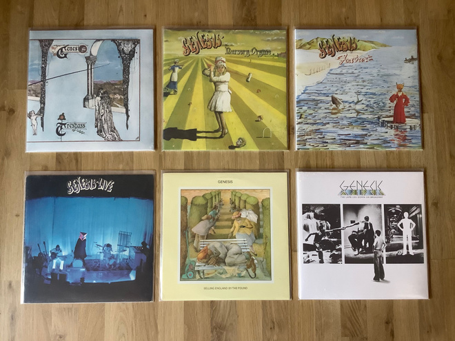 Genesis -Yhtyeen vinyylilevykokoelma, 17 x LP’s