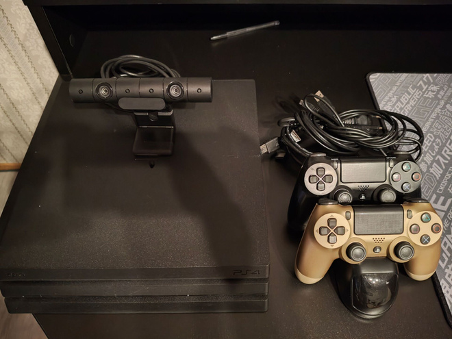 Playstation 4 Pro Samsung 870 QVO 1gt