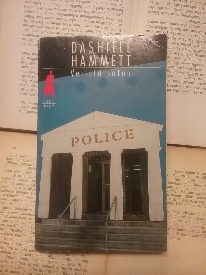 Dashiell Hammett - Veristä satoa (pokkari)