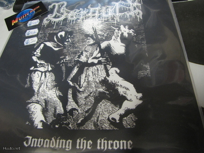 VARGULF - INVADING THE THRONE LP M-/EX
