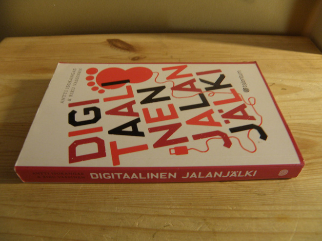 Isokangas & Vassinen Digitaalinen jalanjälki (nidottu)