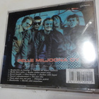 PELLE MILJOONA OY - MOOTTORITIE ON KUUMA CD NIMMAREILLA - pikkukuva 3