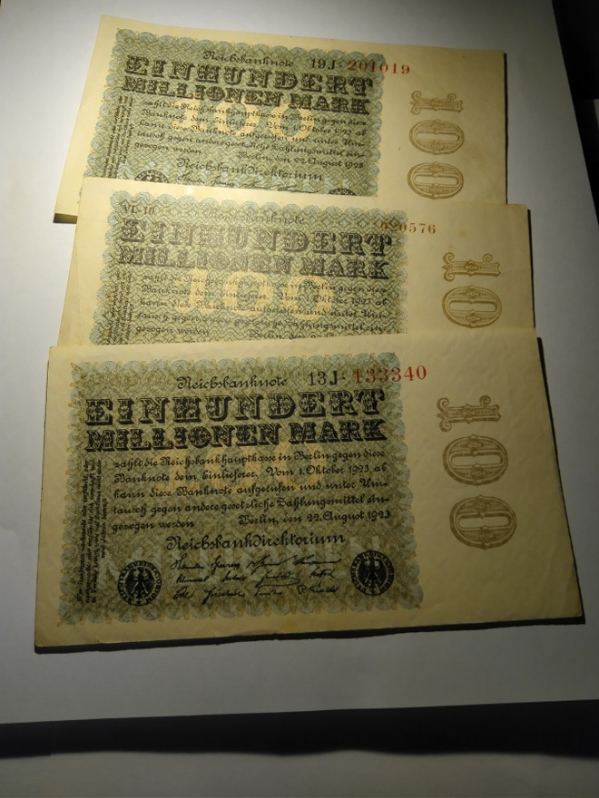 Saksa 100.000.000 Mark 22.8.1923 P107