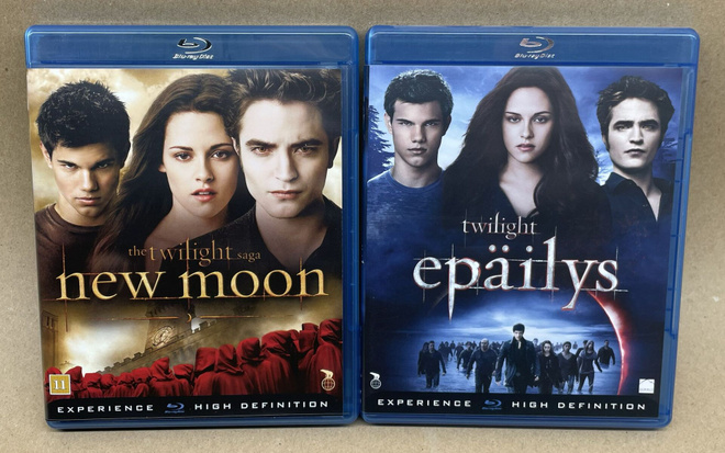 Twilight -elokuvasarjan kaksi osaa Blu-ray