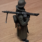 Saksalainen sotilas 1/16 pienoismalli - pikkukuva 1