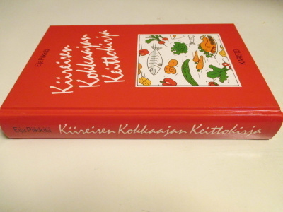 Eija Piikkilä Kiireisen kokkaajan keittokirja.