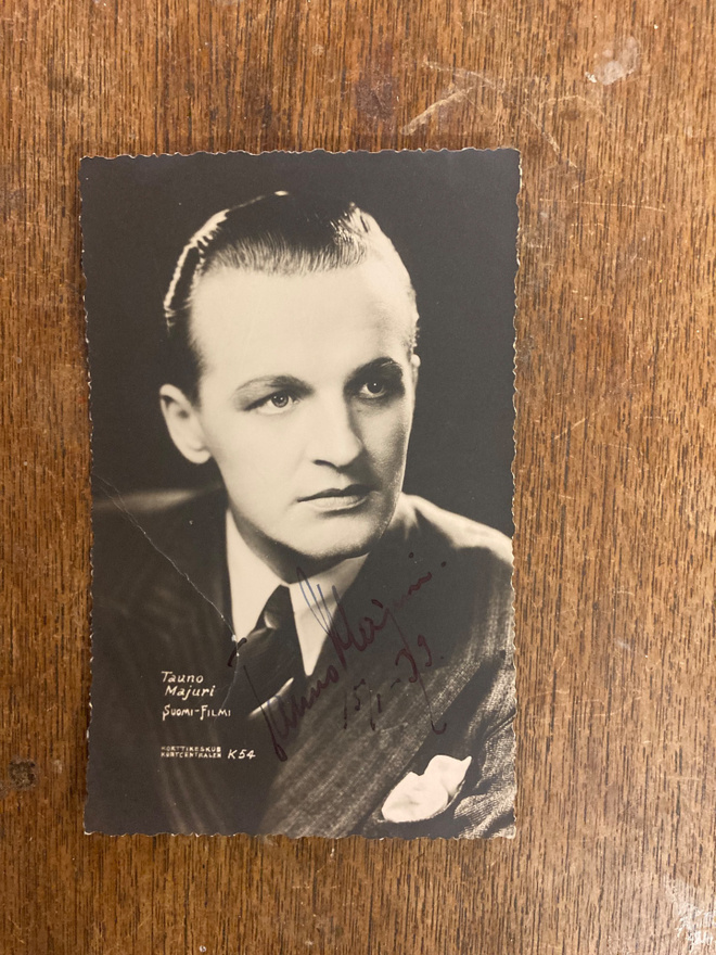 TAUNO MAJURI, SIGNEERATTU VALOKUVA, 1939