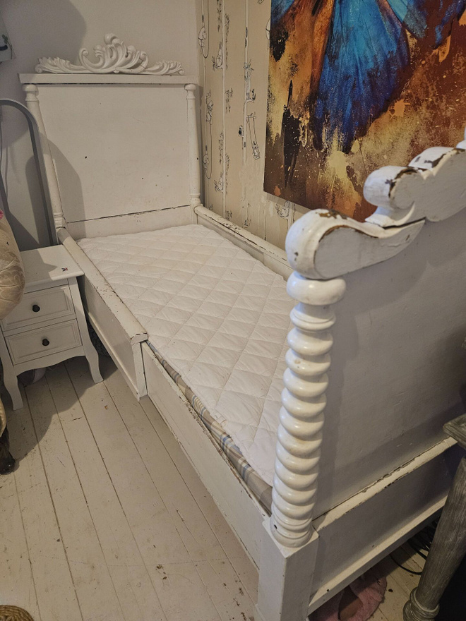 Antiikkisänky / vetosänky