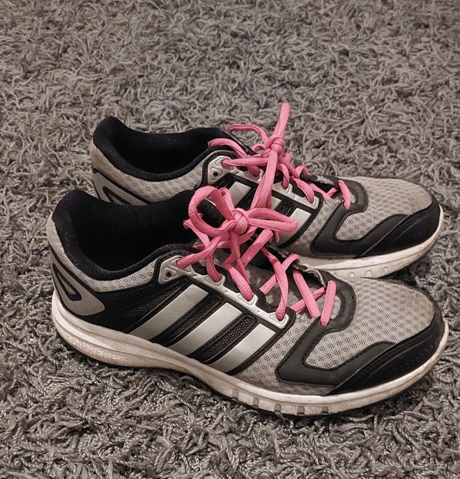 Adidas juoksulenkkarit koko 39 1/3