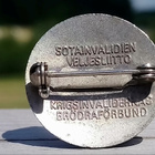 Sotaveteraani emalinen merkki. Halkaisija - 22 mm. Ehjä luki - pikkukuva 3