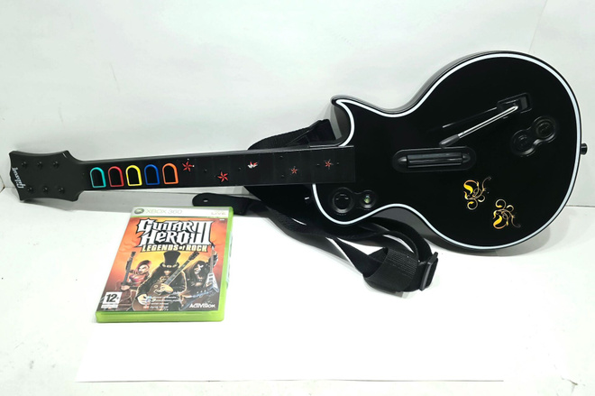 Xbox 360 - Guitar Hero Les Paul langaton kitara + peli