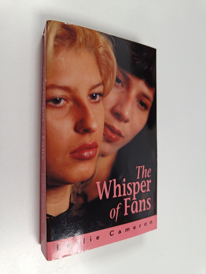 Leslie Cameron : The Whisper of Fans