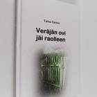 Taina Sainio : Veräjän ovi jäi raolleen - pikkukuva 1