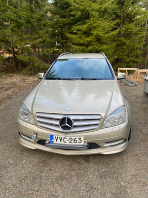 Mercedes-Benz c220 2010