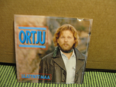Ortju:Jäätynyt Maa cd