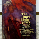 Brian Aldiss - The Dark Light-Years (softcover) - pikkukuva 1