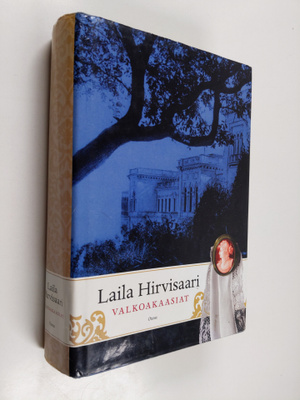 Laila Hirvisaari : Valkoakaasiat