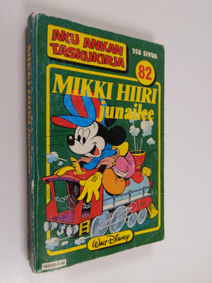 Walt Disney : Mikki Hiiri junailee