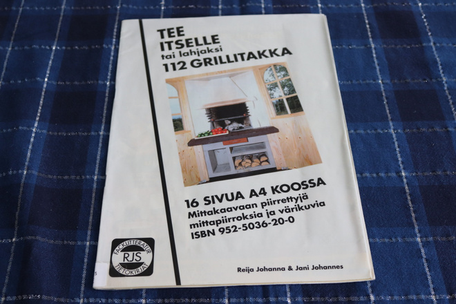 TEE ITSELLE tai lahjaksi 112 GRILLITAKKA (1996 k.po.)