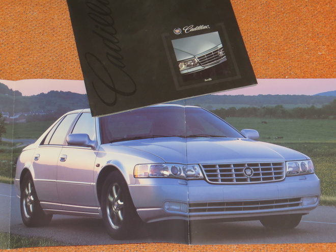 2001 Cadillac Seville PRESTIGE esite - KUIN UUSI - 46 sivua