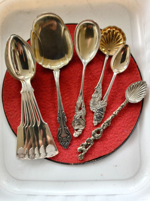 ERILAISIA LUSIKOITA